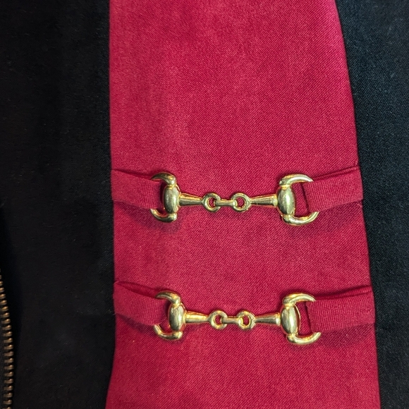 Vintage 90s Black and Bold Red Blazer Structured Gold Details - Picture 5 of 6